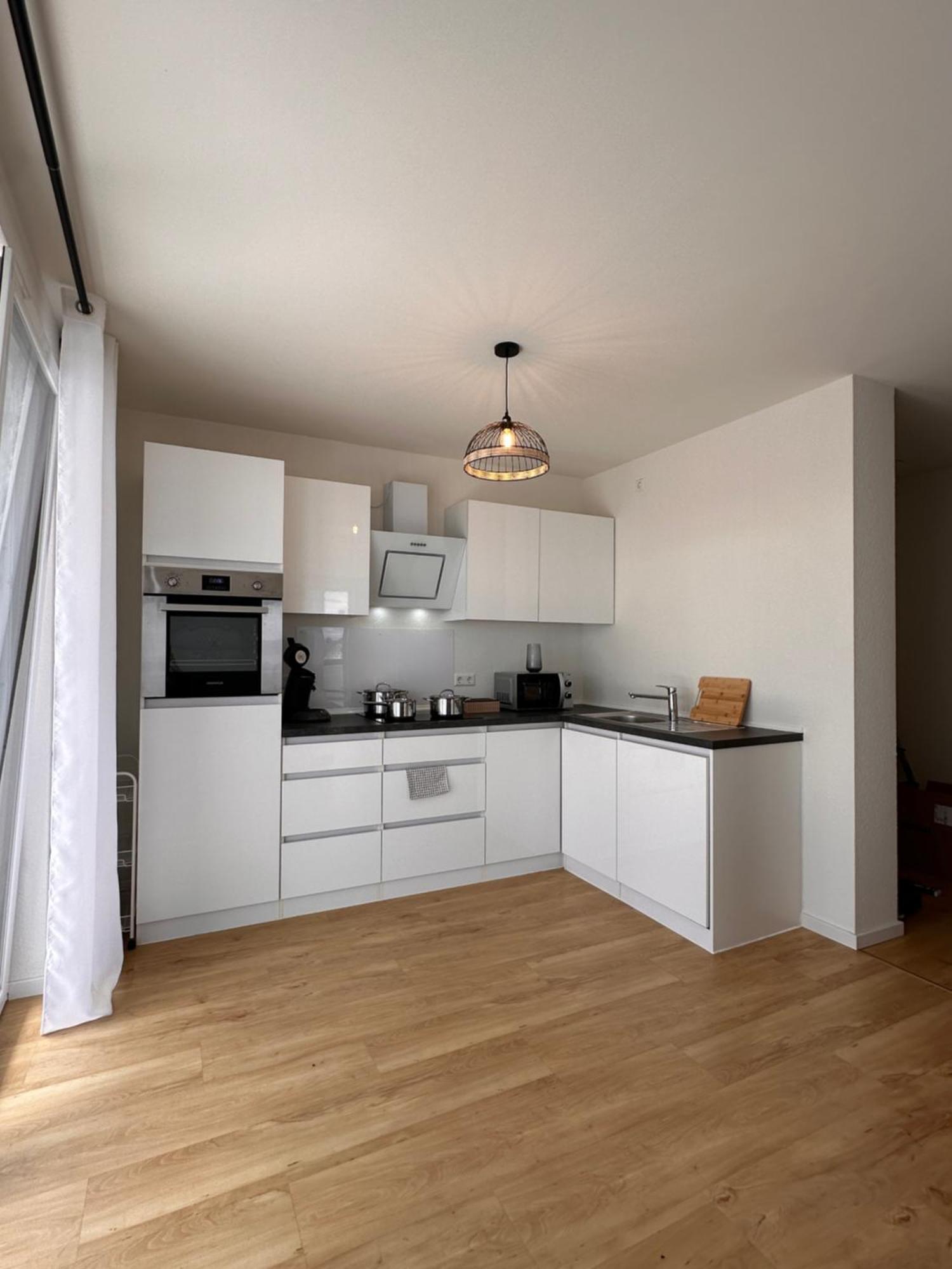 Amao-sepia I 86qm I King-size Beds I Netflix I Privat Balcony I Free Parking I Near Europapark Apartment *