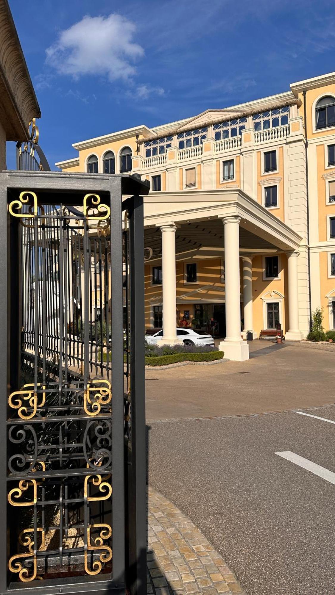 Amao-sepia I 86qm I King-size Beds I Netflix I Privat Balcony I Free Parking I Near Europapark *